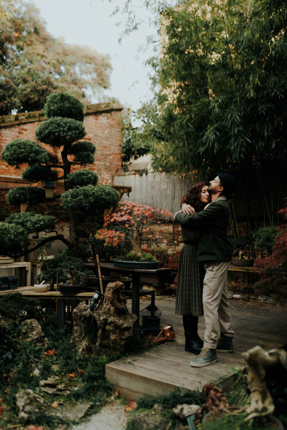 Photographie émotionnelle de couple à Toulouse
