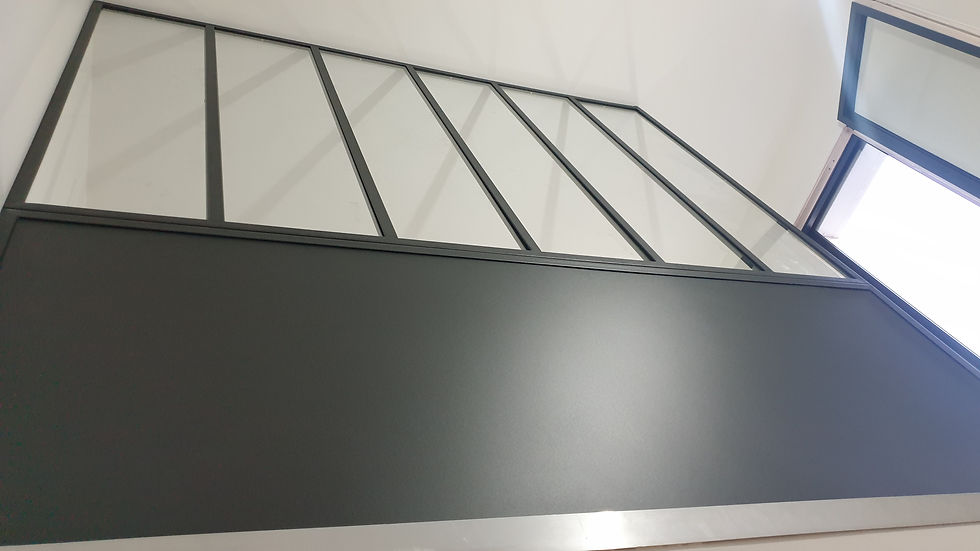 Miniature : Verrière sur soubassement métal sur mesure 