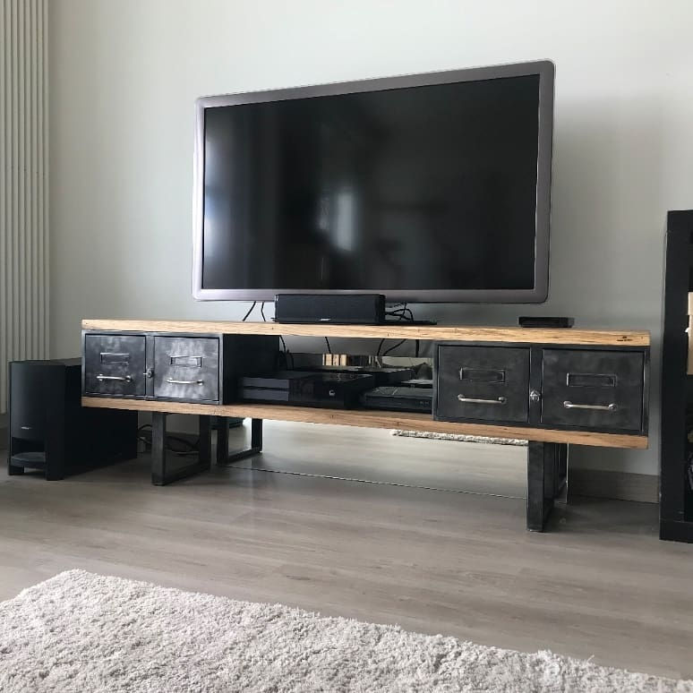 Meuble tele chêne massif 