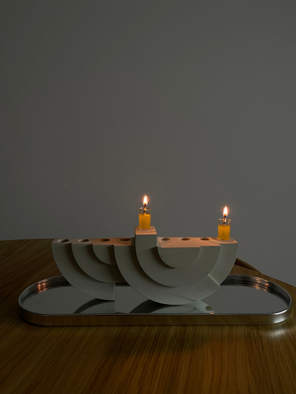 חנוכיה מבטון