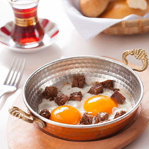 Kavurmalı Yumurta