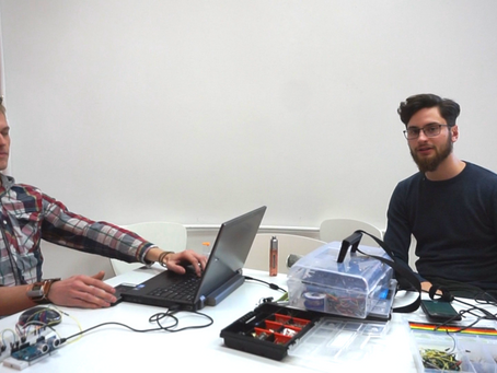 Wywiad z prowadzącym zajęcia kursu programowania Arduino - Bartoszem.