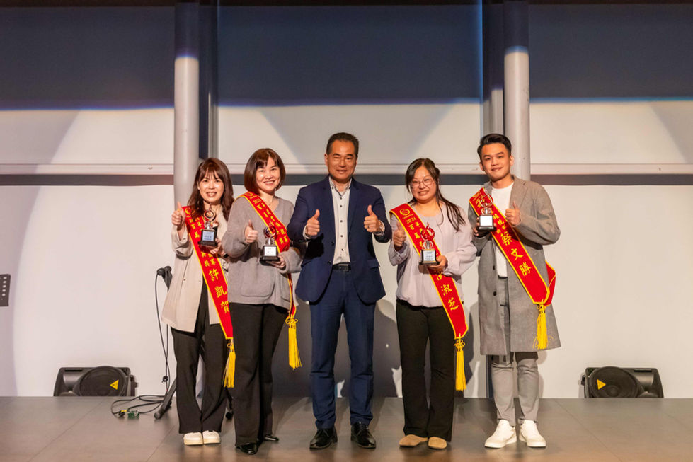 環球世達保險經紀人表揚大會暨春酒 頒獎合照 春酒尾牙活動攝影