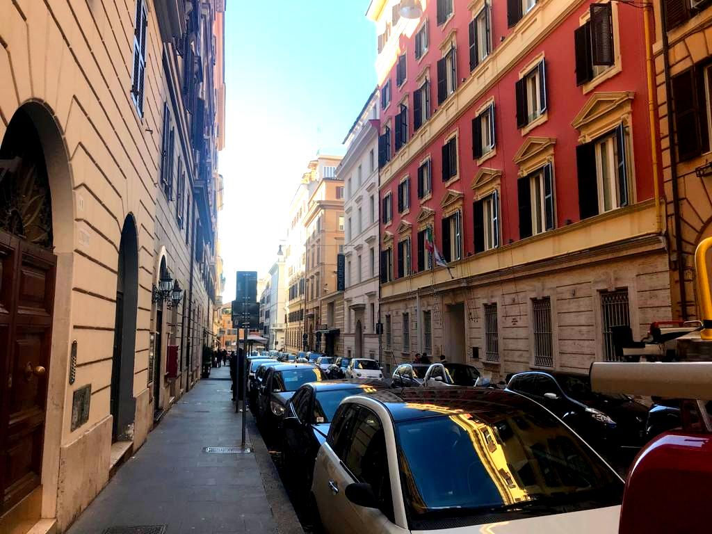 CENTRO STORICO NEGOZIO IN VENDITA