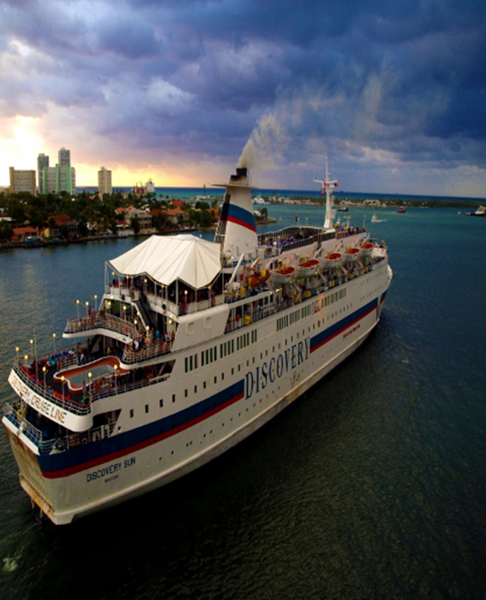 A Romantic Valentine's Day Brunch Cruise on Boston Harbor Sat., Feb. 13
