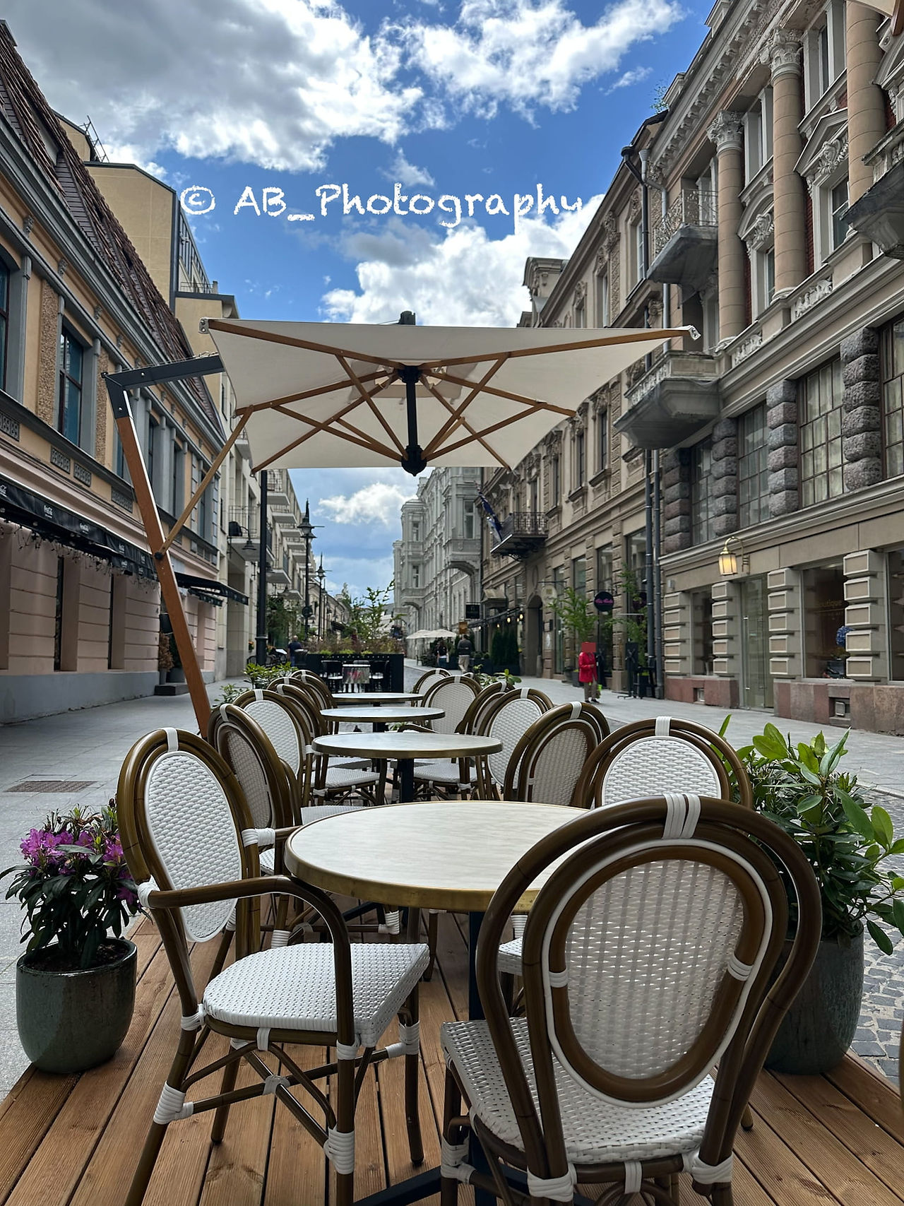 Pinavija Café & Bakery