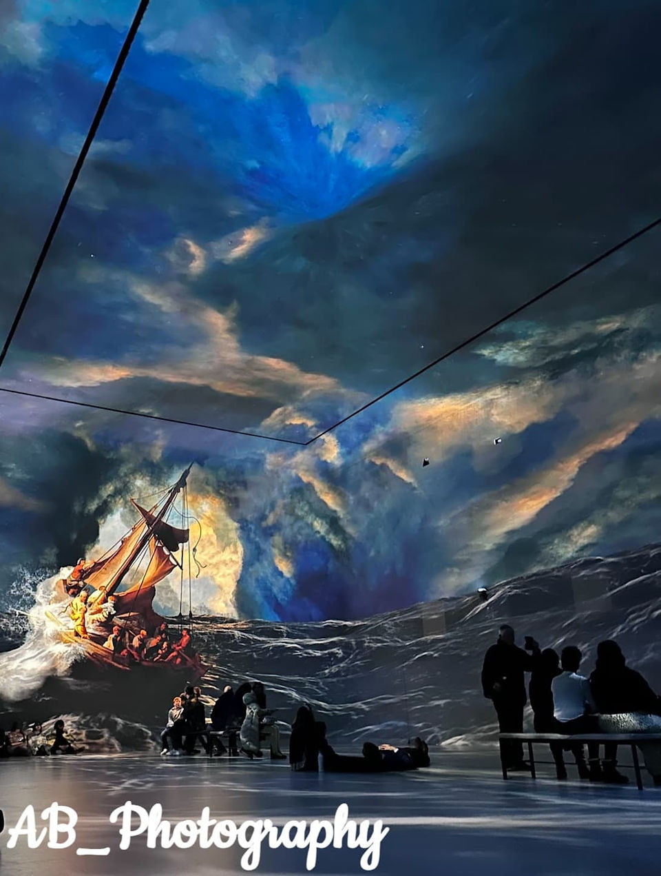 Things you shouldn't miss in London, England- Frameless Immersive Art Experience