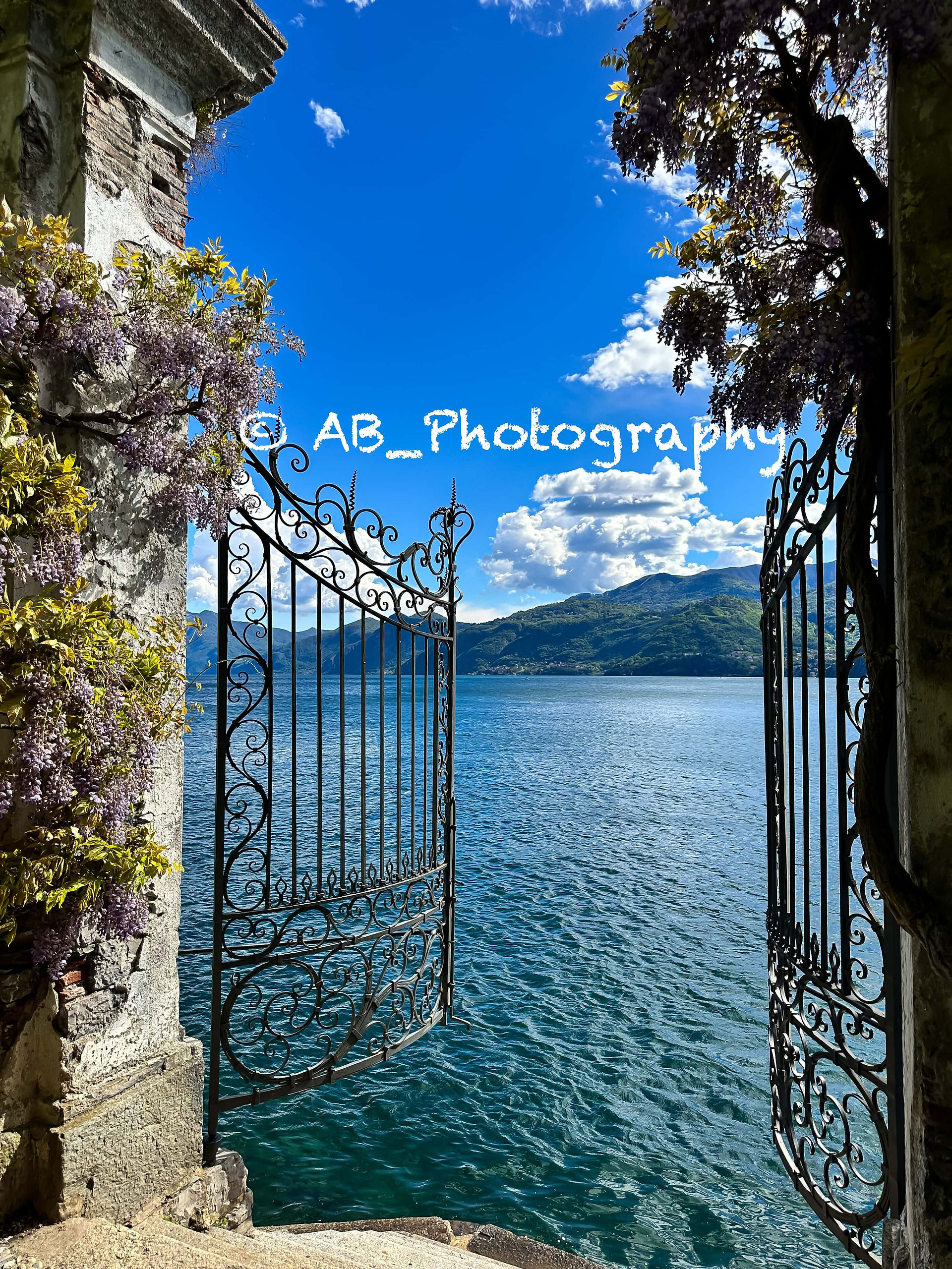 Lake Como – A Timeless Charm nestled by the Alps
