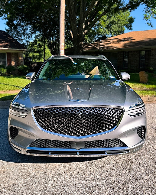 Strada Detail Genesis GV80 front