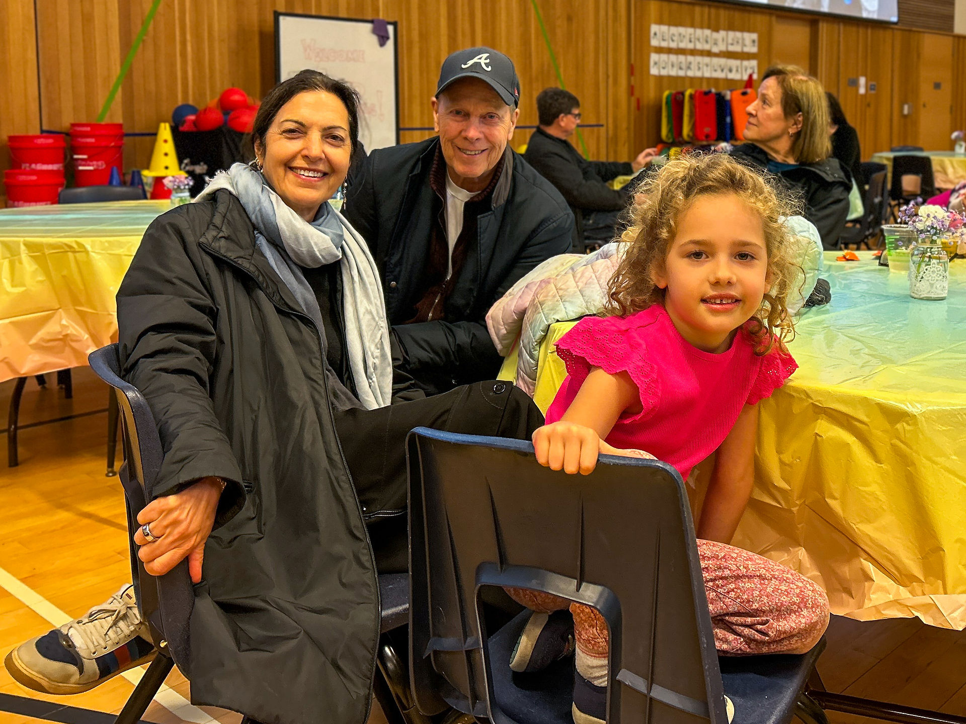 decorative - kids posing with grandparents.