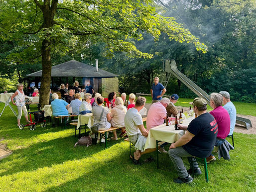 Helferparty der „White Night“