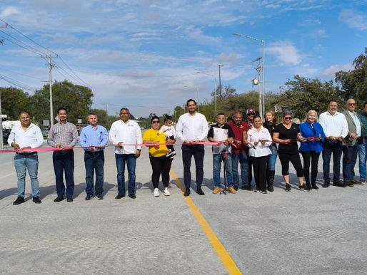 Calos Peña inaugura calle que conecta tres colonias