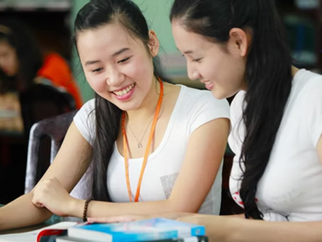 Học Phí Dạy Kèm Tiếng Anh Tại Nhà Bình Dương 2026 – Bảng Giá Đầy Đủ Theo Cấp & Mục Tiêu