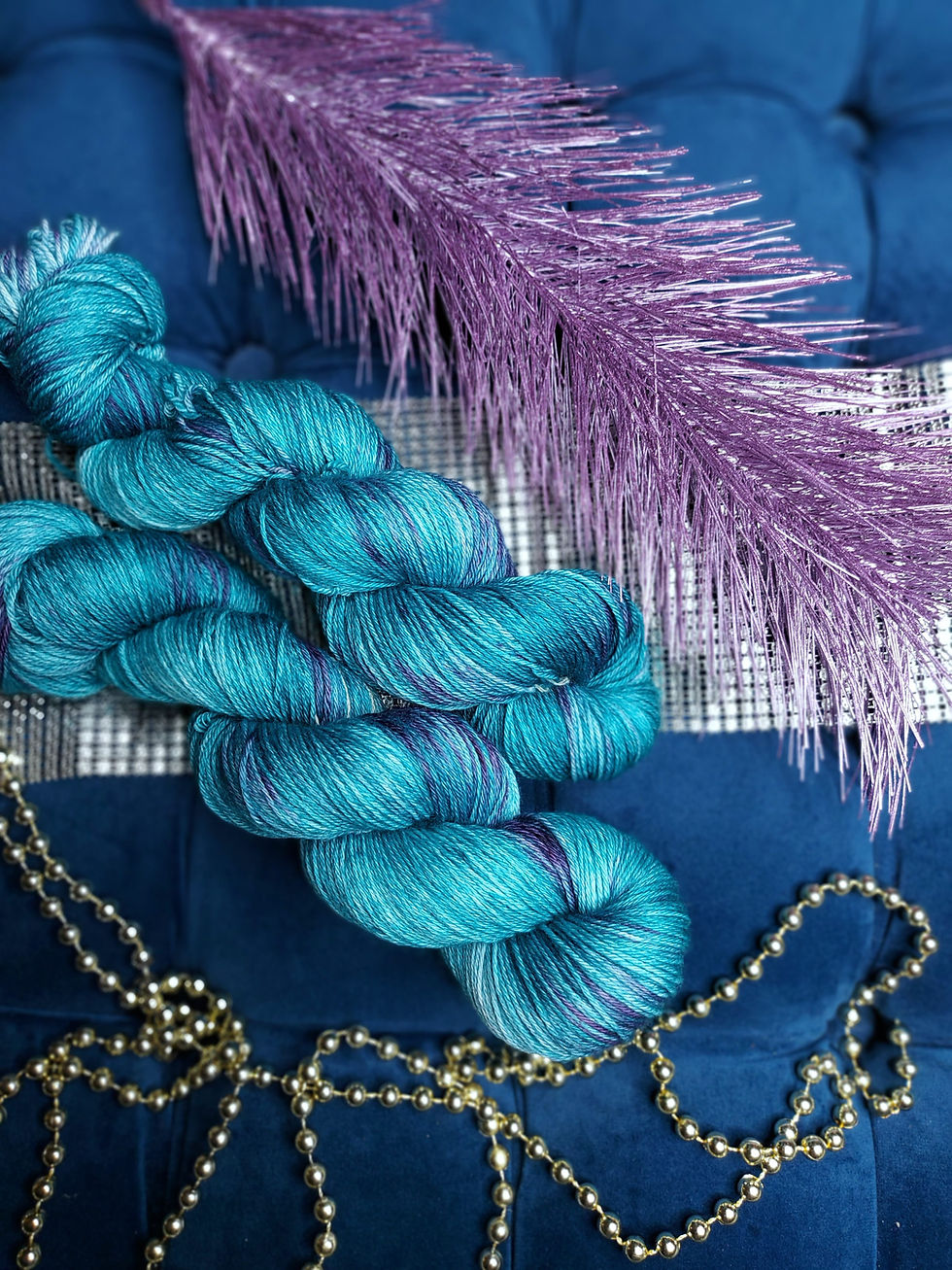 Thumbnail: Aubergine-Teal Admiration