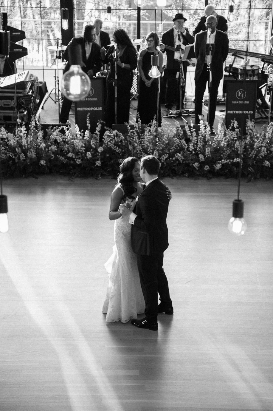 wedding-photographer-capturing-bride-and-groom