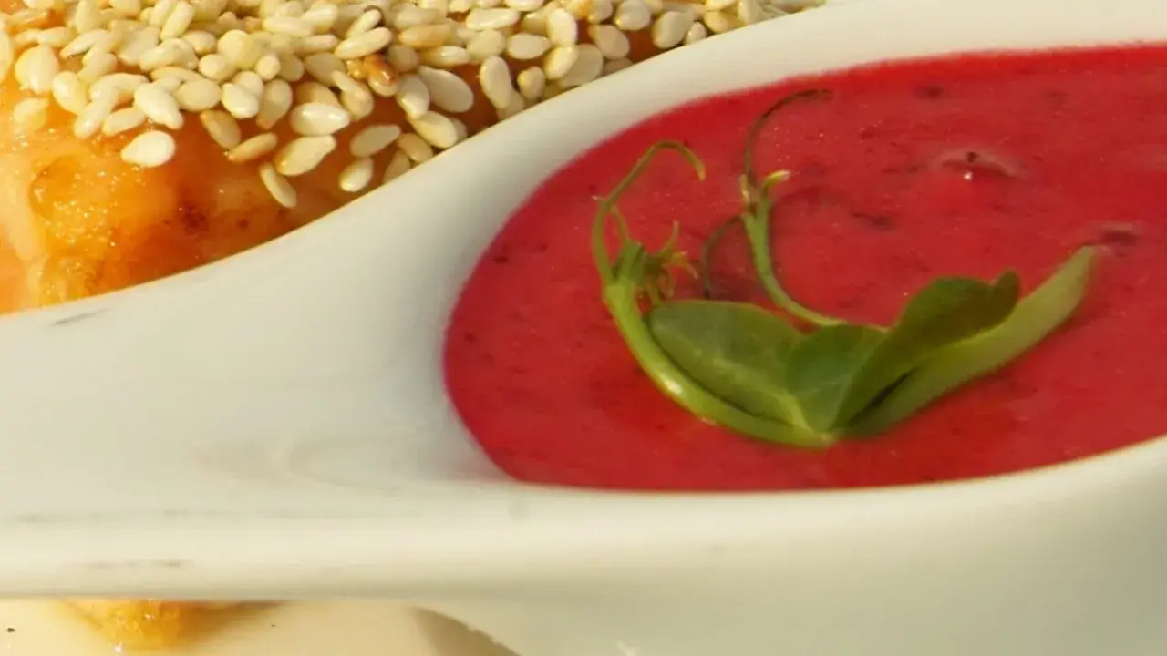 Feine Rote Senfsauce