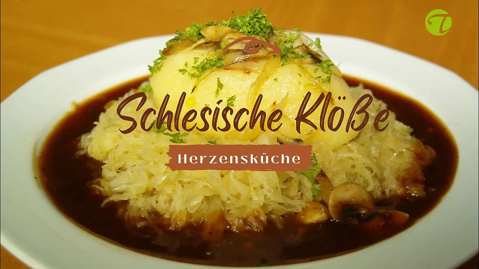 Omas schlesische Hackfleisch-Klöße auf Sauerkraut