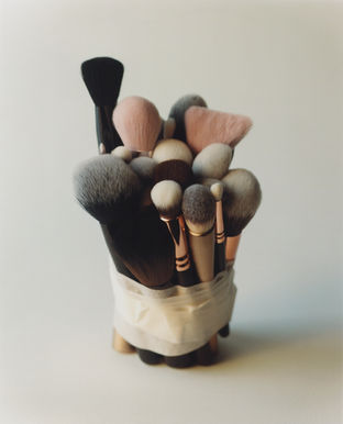 chanel, beauty, cosmetics, parfums, still life, product, photography, analog, magazine, vogue, Poland, light, Mateusz Mati Grzelak,