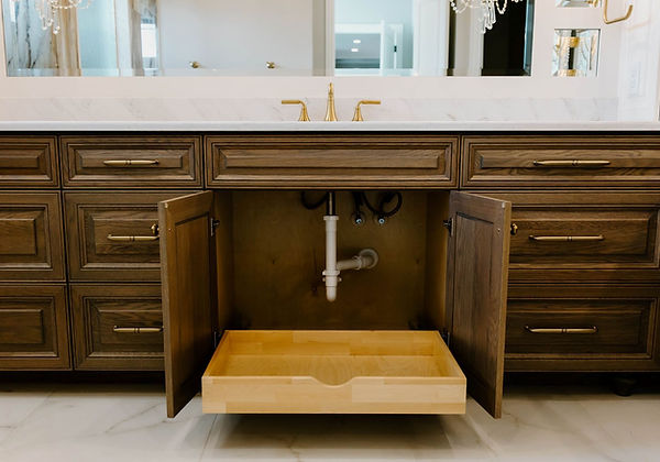 Luxury bathroom cabinets Willis TX.jpg