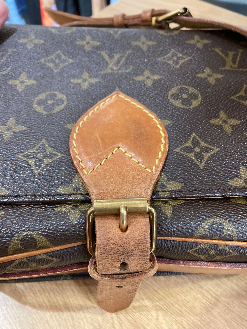 Thumbnail: Sac Vuitton Cartouchière 