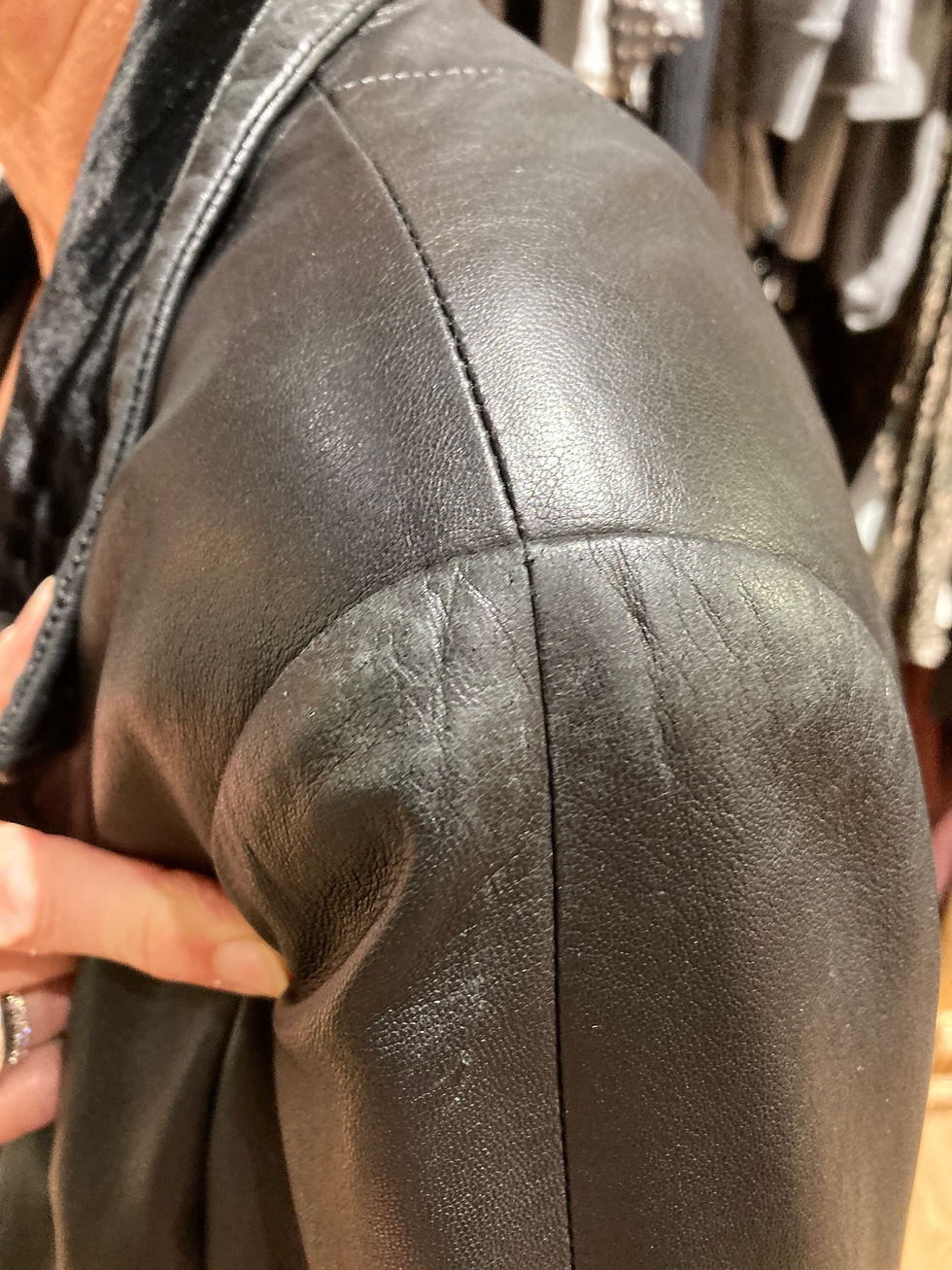 Thumbnail: Manteau cuir Chanel