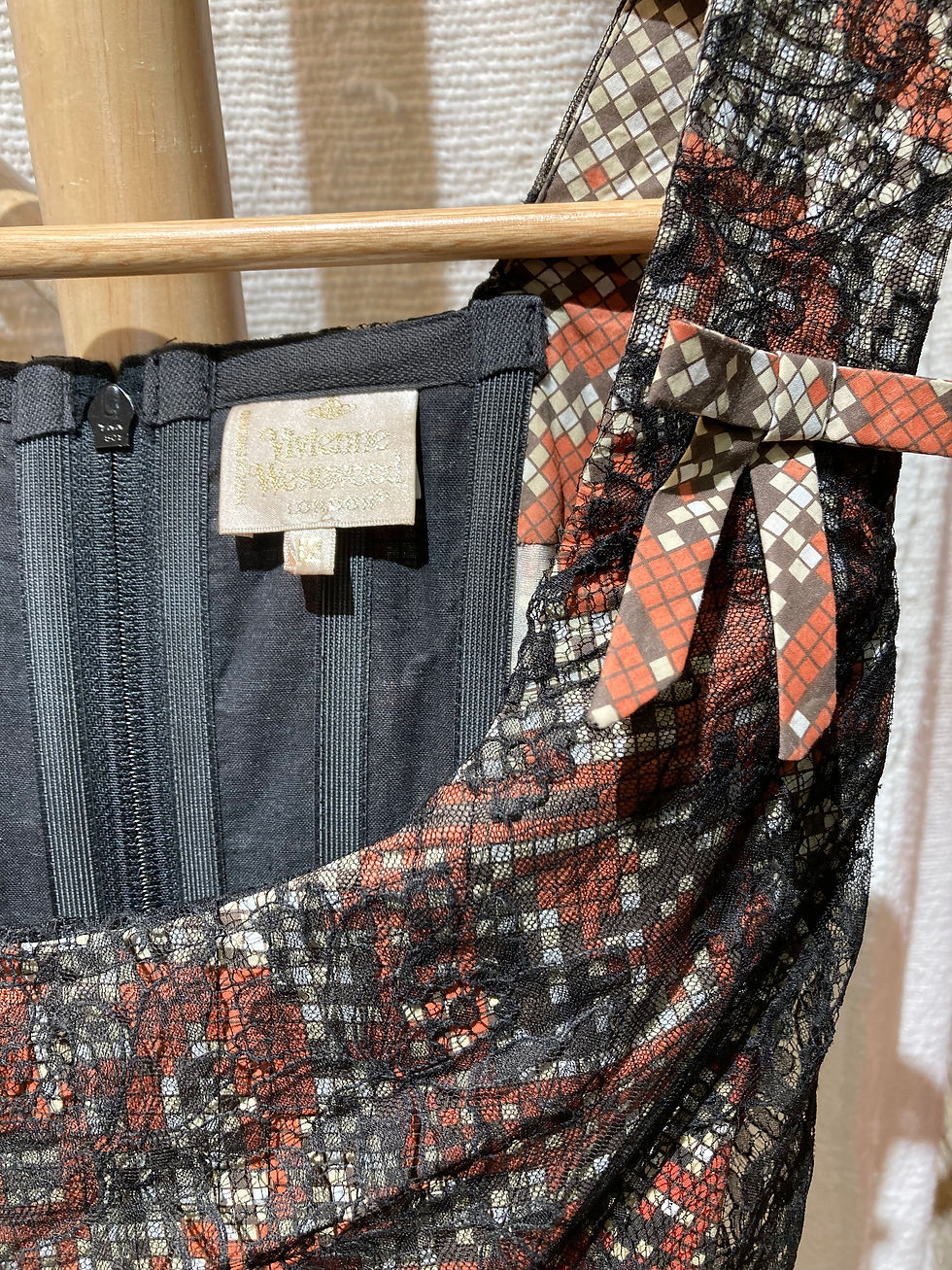 Thumbnail: Ensemble Vivienne Westwood T36