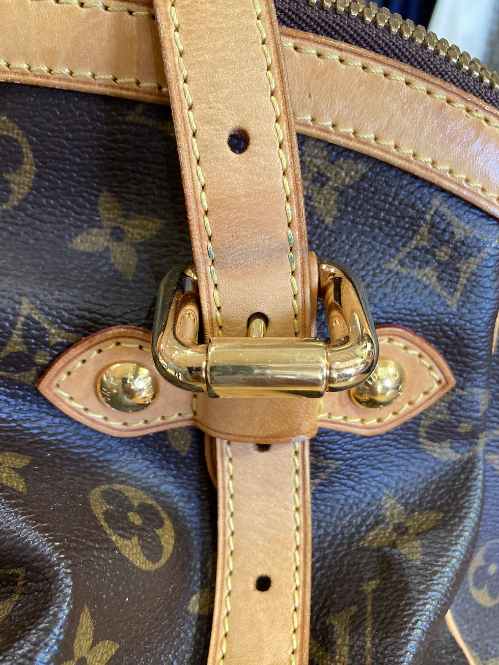 Thumbnail: Sac Vuitton modèle Tivoli GM