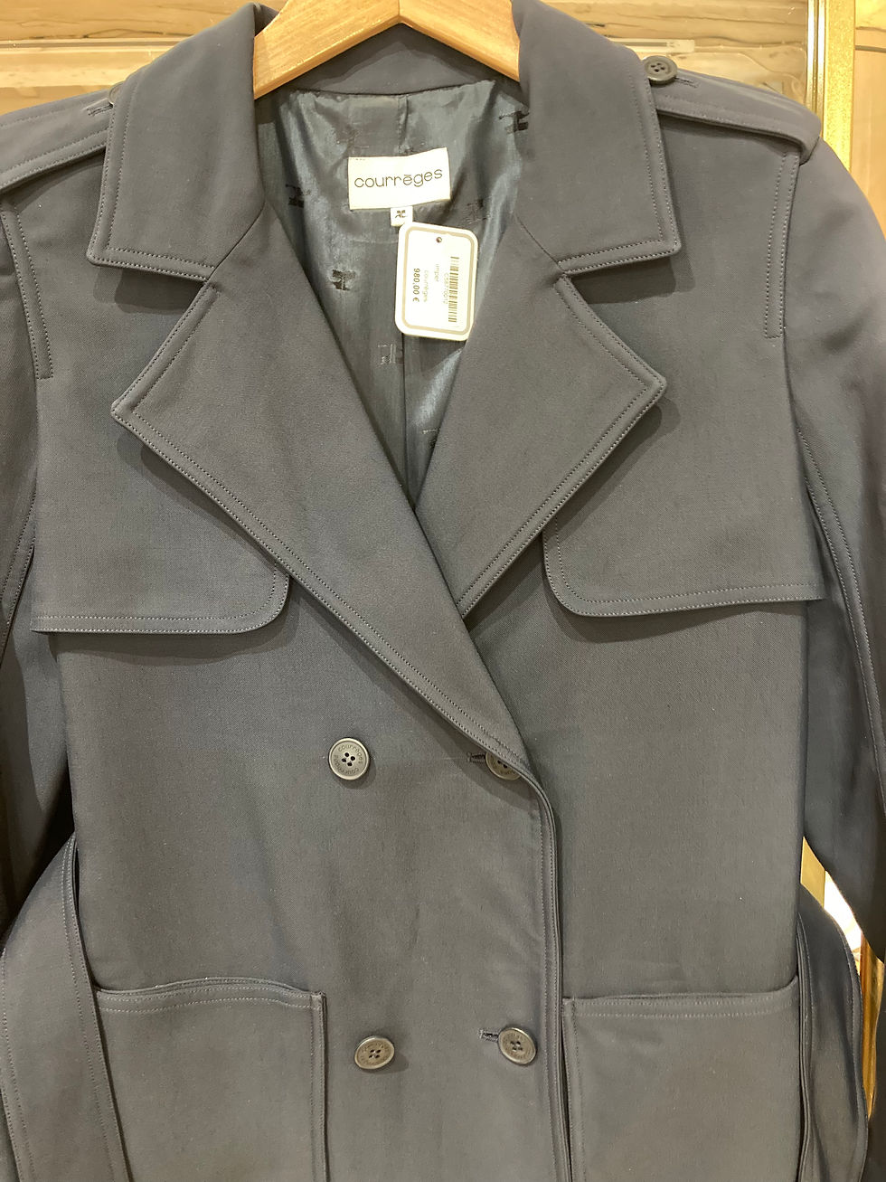 Thumbnail: Trench Courrèges T36