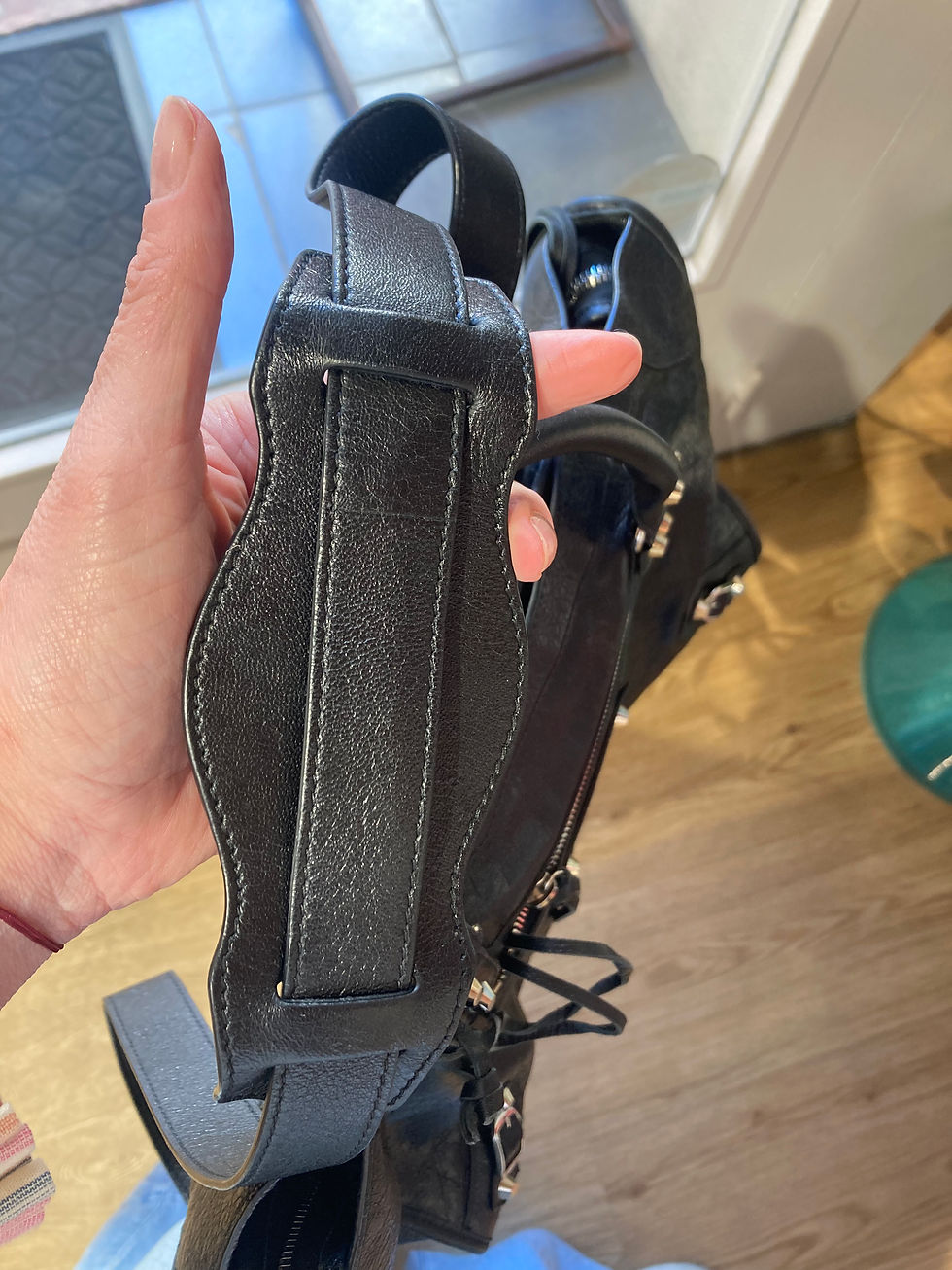 Thumbnail: Sac Balenciaga modèle City moyen