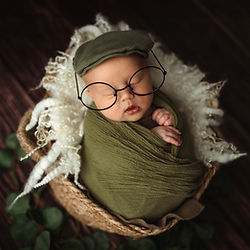 Focení miminek. Newborn focení. Rodinné focení s miminkem v ateliéru.