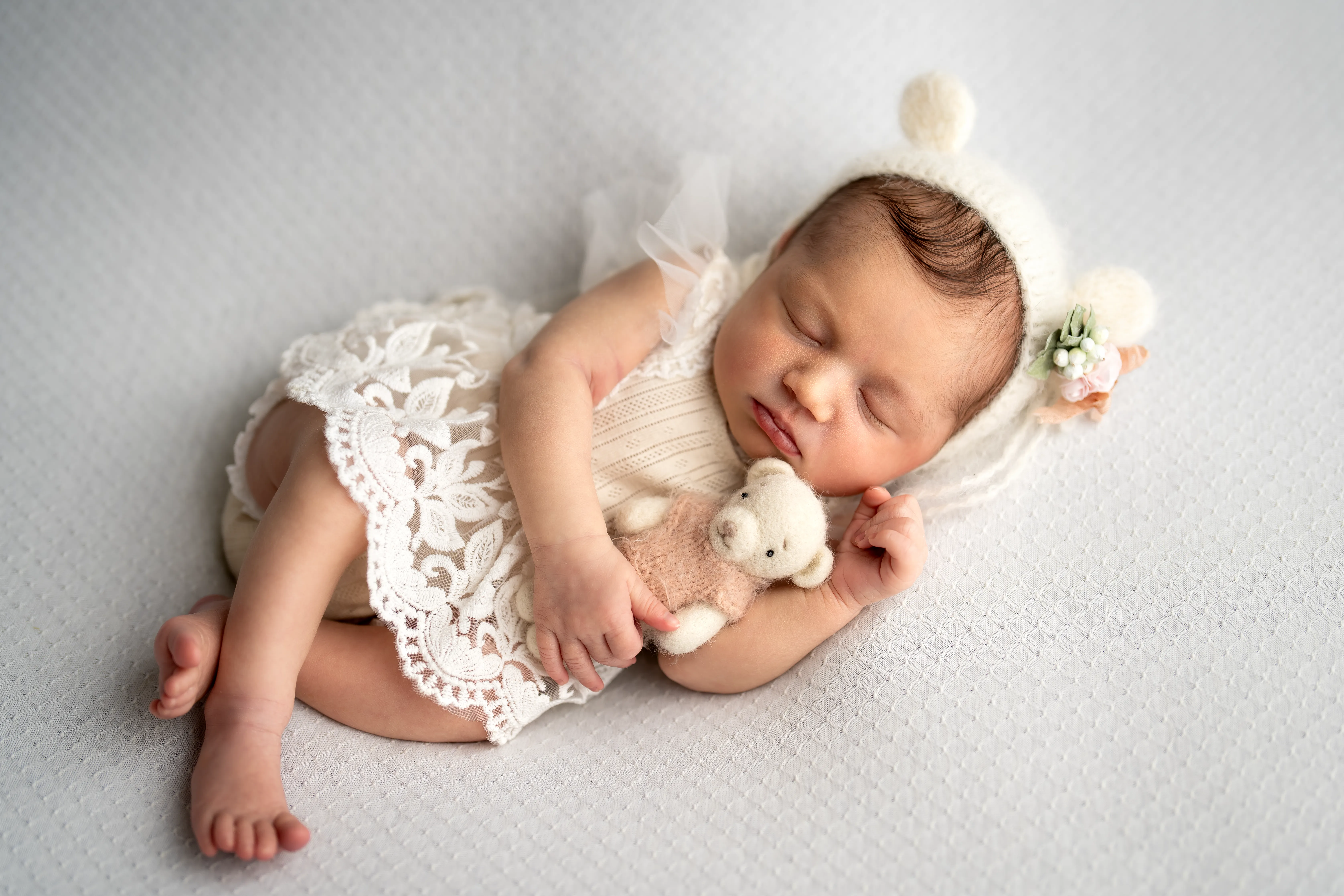 Focení miminek. Newborn focení. Rodinné focení s miminkem v ateliéru.