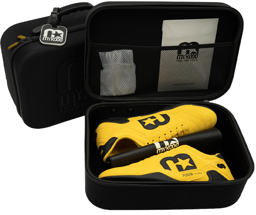 7ODS Malanka smart shoes with MYKOOD case