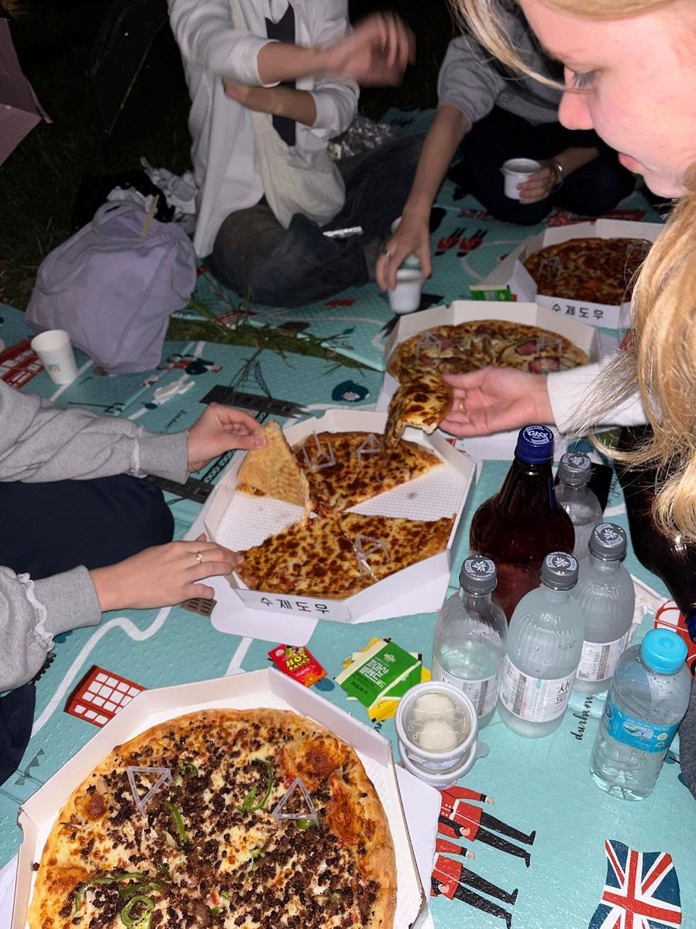 Drone show en picknick bij de Han-rivier 🍕❤️
