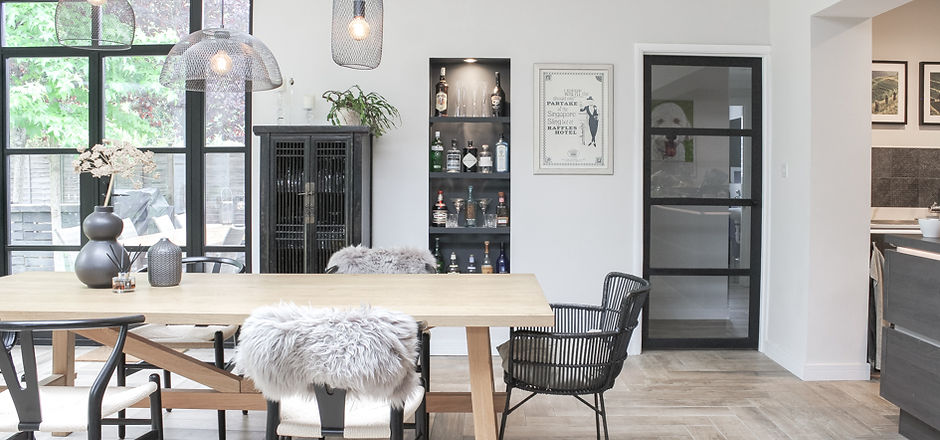 Drinks Shelf and Dining.jpg