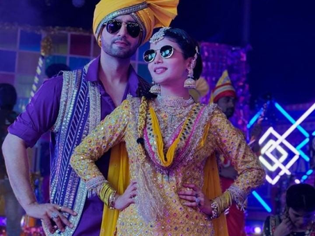 Samridhii Shukla, aka Abhira, and Rohit Purohit, aka Armaan, Are Here To Captivate The Audience's Heart With Their Captivating Performance On The Stage Of Star Parivaar 2024!