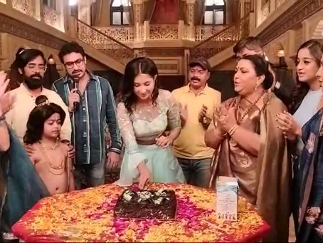 Chhathi Maiyya Ki Bitiya Actress Yuvradnyee Celebrates Birthday on Set: My Reel Family Made Sure My Day Wasn’t Boring
