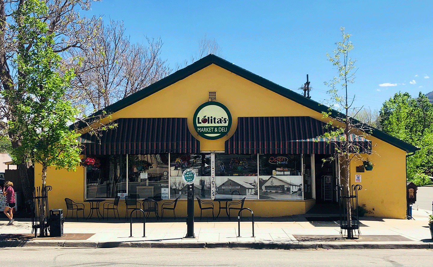 Lolita's-Store-Front-Color.gif