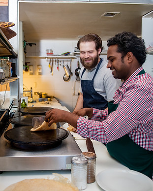 Hommes Faire Crepes