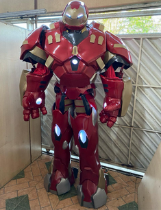 cosplay hulk buster
