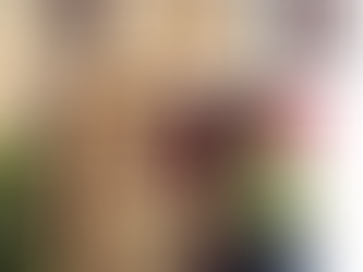 Choosing the Perfect Art for Your Interior Design Project: How to Collaborate with an Artist for Unique, Personalized Art