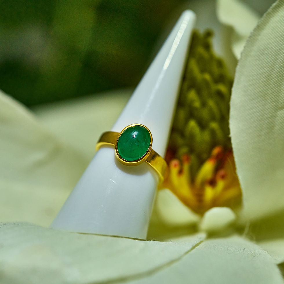 Thumbnail: 22K YG Ring with Emerald Cabochon