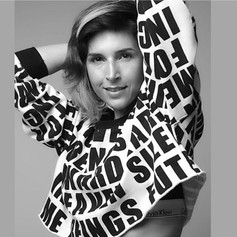 ACERVO FASHION ARTS com Carmela Montanari