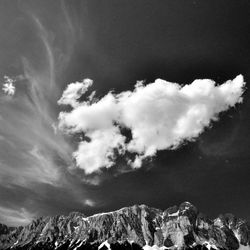 Album: ČIERNOBIELE ŠTVORCE