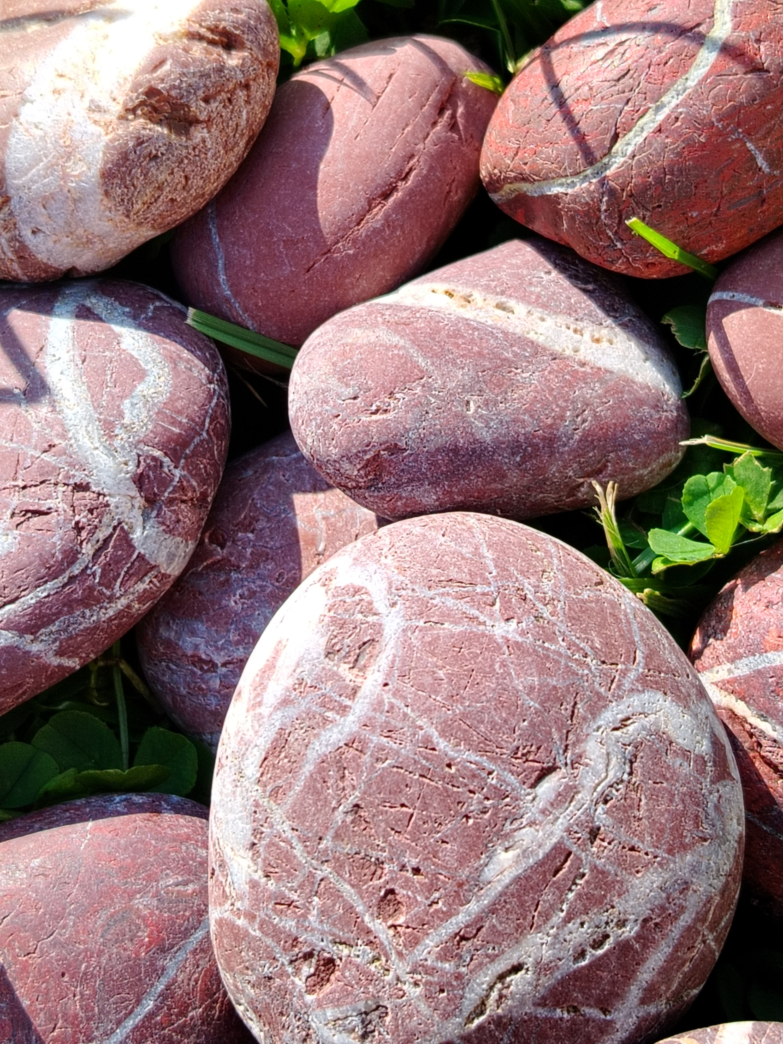 1pc Rough Red Jasper Wishing Stone