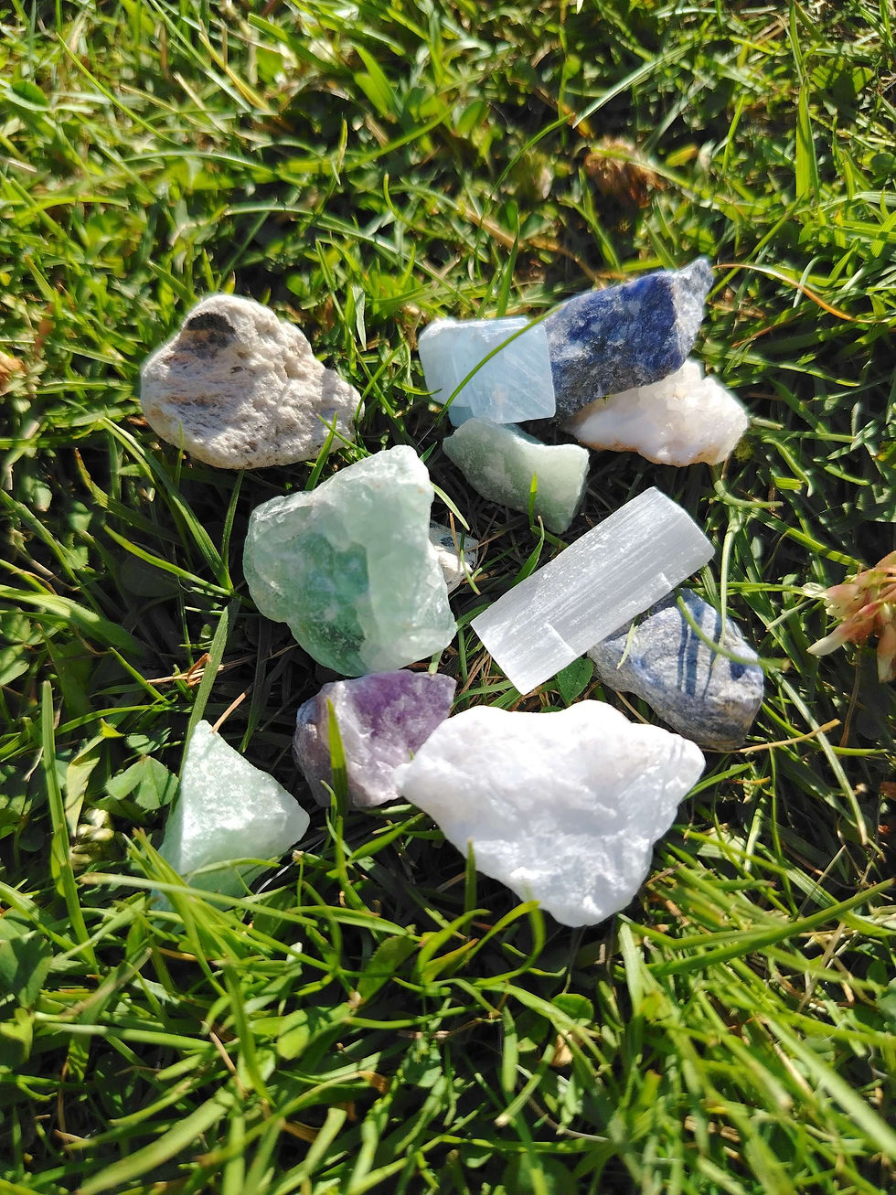 Miniatura: 12 pieces of small crystals
