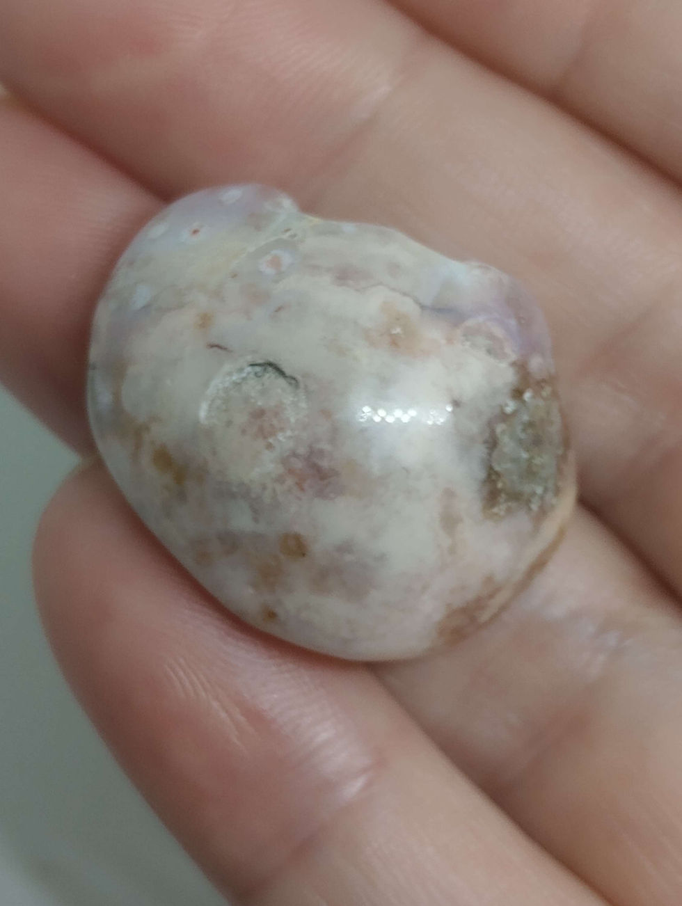 Thumbnail: Chalcedony Pebble