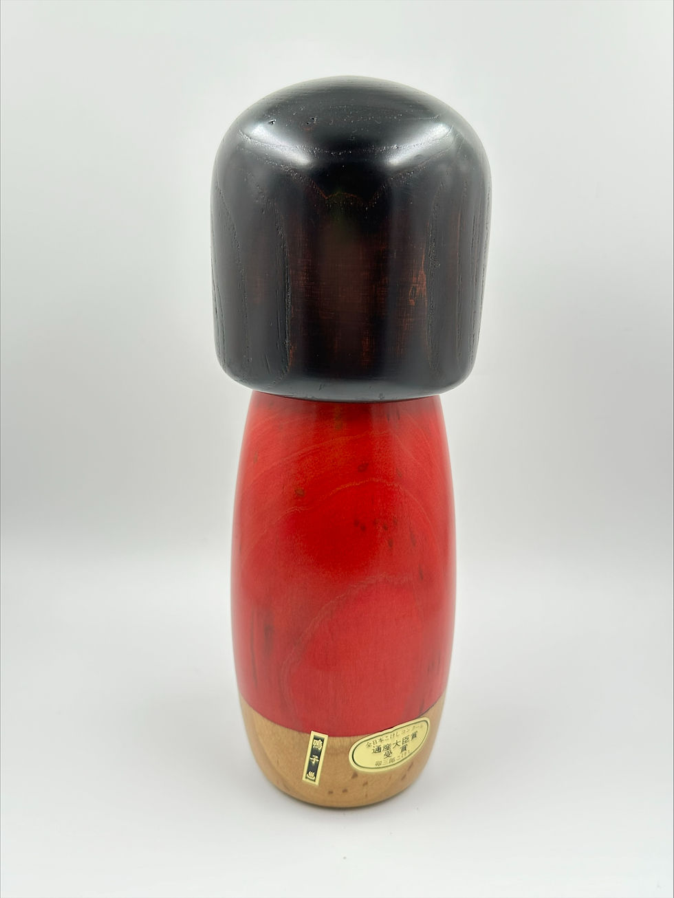Thumbnail: Kokeshi Usaburo ¨Camelia de invierno¨