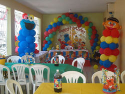 Elmo y sus Amigos