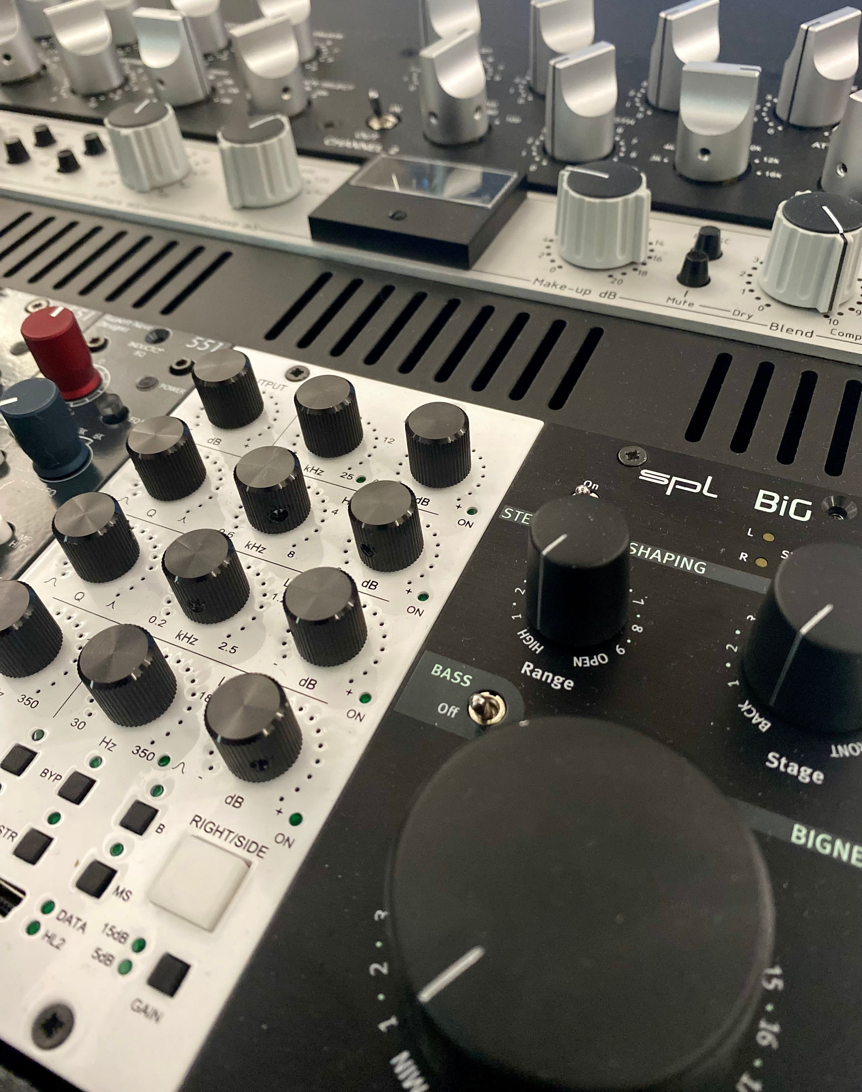 Mixing (Stem Mix of 11 - 25 tracks)