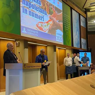 L’Osservatorio Socio-Economico della Pizza Napoletana presenta l’Indice Pizza Napoletana Margherita e offre un quadro del comparto